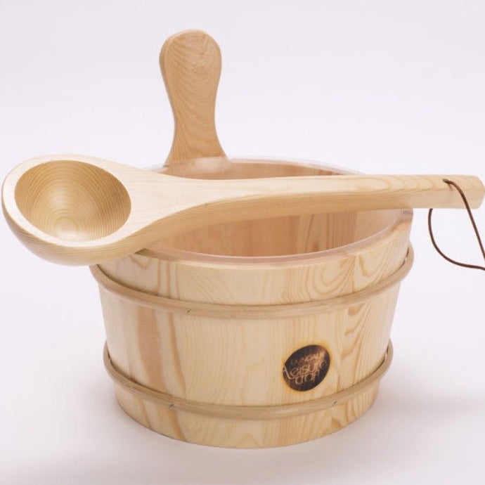 Outdoor Sauna Bucket & Ladle - BackyardBliss